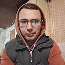 Знакомства: Максим, 28 лет, Желтые Воды