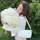 Знакомства: Вика, 22 года, Санкт-Петербург