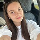 Знакомства: Альфина, 27 лет, Казань