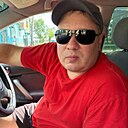 Знакомства: Макс, 37 лет, Братск