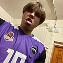 Знакомства: Илья, 19 лет, Пермь