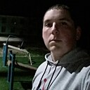 Знакомства: Ярослав, 22 года, Нижнегорский