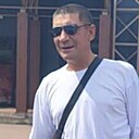 Знакомства: Артём, 46 лет, Междуреченск