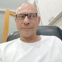 Знакомства: Илья, 44 года, Иркутск