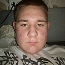 Знакомства: Максим, 18 лет, Отрадное