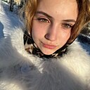 Знакомства: Арина, 18 лет, Челябинск