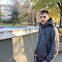 Знакомства: Александр, 23 года, Тюмень