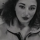 Знакомства: Милашка, 26 лет, Алушта