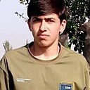 Знакомства: Karim, 24 года, Дусти