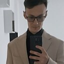 Знакомства: Alex, 26 лет, Filiaşi