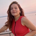 Знакомства: Арина, 22 года, Ясиноватая