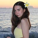 Знакомства: Полина, 18 лет, Екатеринбург