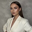 Знакомства: Ксения, 28 лет, Москва