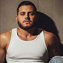 Знакомства: Милан, 26 лет, Симферополь