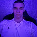 Знакомства: Владислав, 23 года, Карпинск