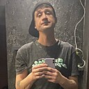 Знакомства: Виталий, 31 год, Саратов