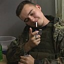 Знакомства: Кирилл, 24 года, Самара