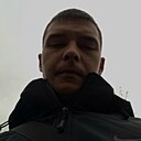 Знакомства: Илья, 24 года, Луганск