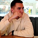 Знакомства: Данил, 22 года, Самара