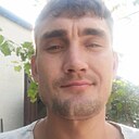 Знакомства: Максим, 34 года, Новотитаровская