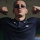 Знакомства: Саша, 18 лет, Челябинск