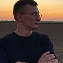 Знакомства: Кирилл, 23 года, Крымск