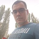 Знакомства: Виталя, 32 года, Энгельс