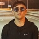 Знакомства: Александр, 21 год, Артем