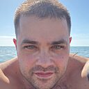 Знакомства: Игорь, 37 лет, Псков