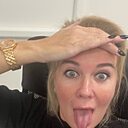 Знакомства: Ирина, 45 лет, Санкт-Петербург