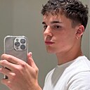 Знакомства: Дан, 20 лет, Барнаул