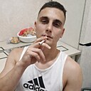 Знакомства: Даня, 21 год, Лабинск