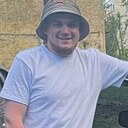 Знакомства: Макс, 26 лет, Комрат