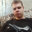 Знакомства: Максим, 25 лет, Калининск