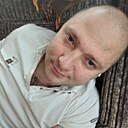 Знакомства: Виктор, 38 лет, Орел