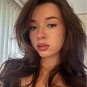 Знакомства: Полина, 19 лет, Луганск