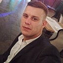 Знакомства: Денис, 36 лет, Красноярск