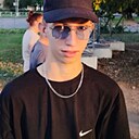 Знакомства: Радислав, 19 лет, Санкт-Петербург