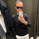 Знакомства: Артем, 27 лет, Познань