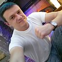 Знакомства: Игорь, 28 лет, Луганск