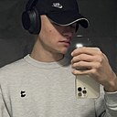 Знакомства: Victor, 20 лет, Бельцы