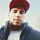 Знакомства: Кирилл, 25 лет, Майкоп