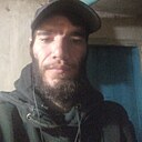 Знакомства: Олег, 25 лет, Баксан