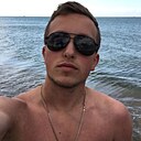 Знакомства: Максик, 31 год, Симферополь