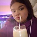Знакомства: Ксения, 18 лет, Челябинск
