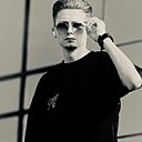 Знакомства: Артем, 27 лет, Южно-Сахалинск