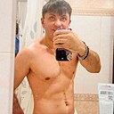 Знакомства: Руслан, 37 лет, Москва