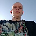 Знакомства: Илья, 23 года, Шадринск