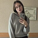 Знакомства: Юлия, 18 лет, Санкт-Петербург