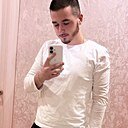 Знакомства: Кирилл, 21 год, Солигорск